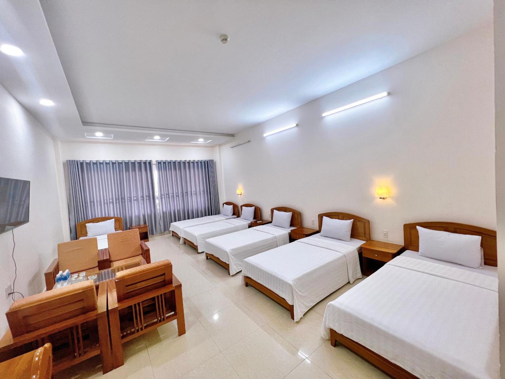 Hotel Khach San Binh Minh Phan Thiết Exteriér fotografie