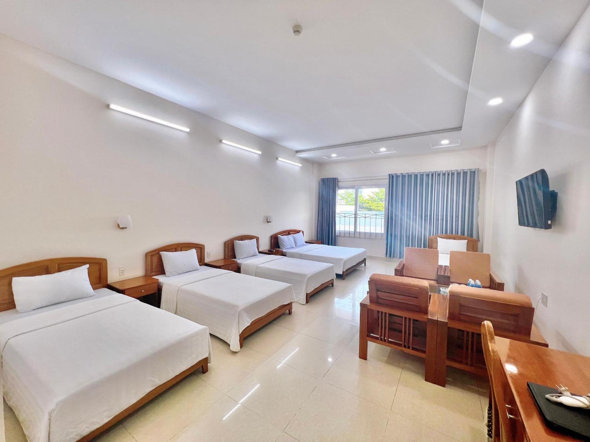 Hotel Khach San Binh Minh Phan Thiết Exteriér fotografie