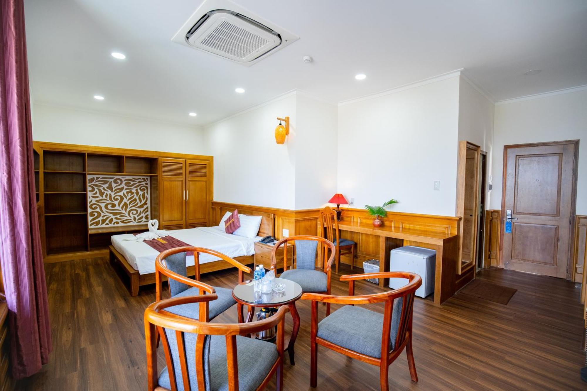 Hotel Khach San Binh Minh Phan Thiết Exteriér fotografie
